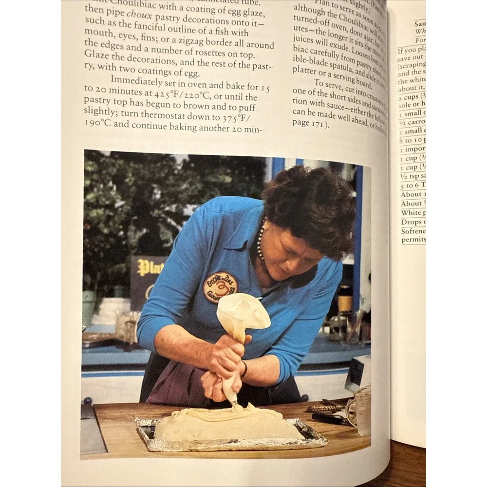 Julia Child & Company Cookbook‎ 1978 1st Ed Hardcover Lot W/ Brochure DJ Wear